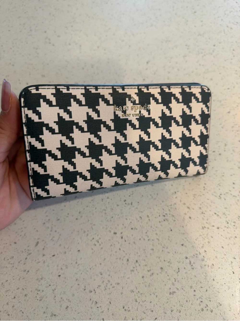 Kate Spade ♠️ Darcy wallet